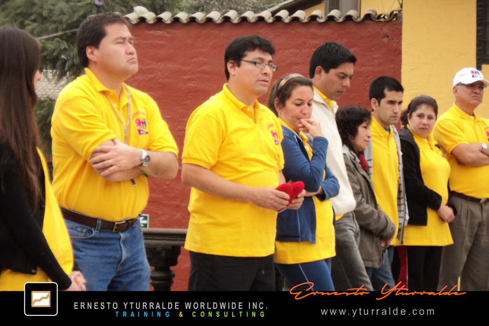 Team Building Corporativo LATAM | Taller de Trabajo en Equipo orientado al liderazgo compartido y la sinergia organizacional
